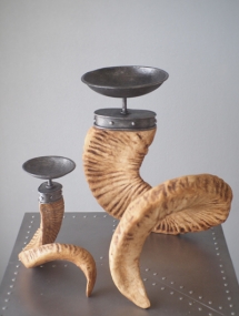 AS-714B and AS-715B_AS Ram Horn Candle stand Large and small